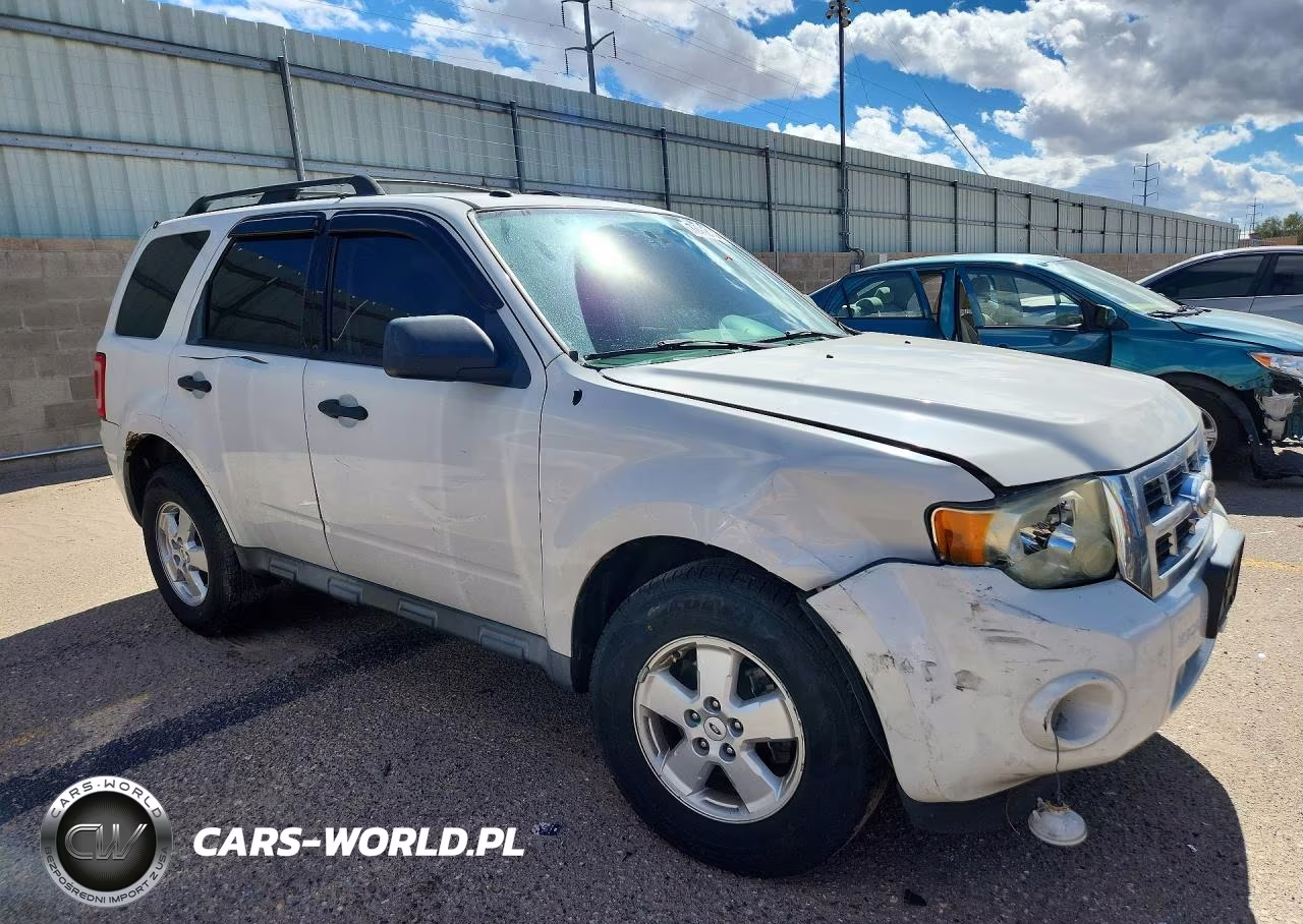 2010 Ford Escape Xlt VIN:1FMCU9D70AKB43626 - 4