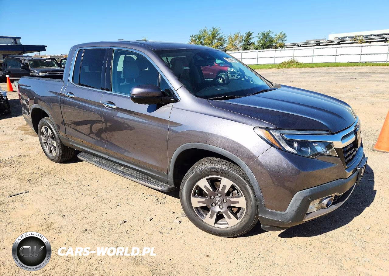 2017 Honda Ridgeline Rtl VIN:5FPYK3F71HB017803 - 4