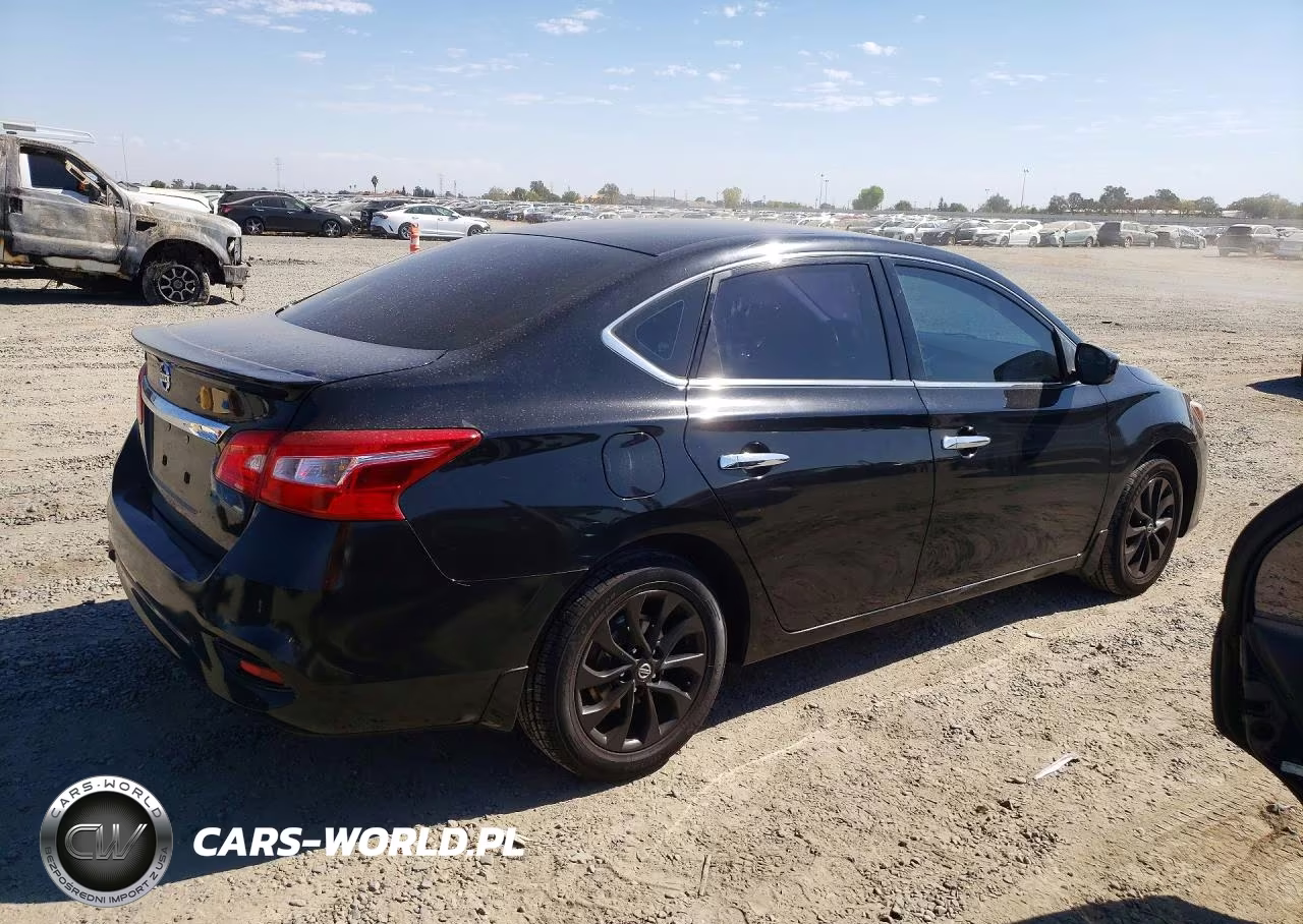 2018 Nissan Sentra S VIN:3N1AB7AP8JY331065 - 3