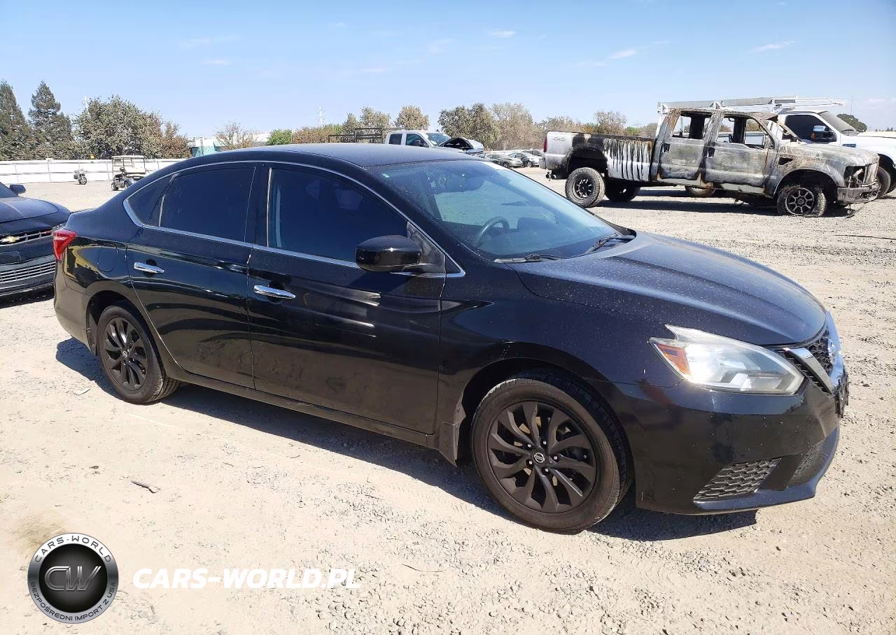 2018 Nissan Sentra S VIN:3N1AB7AP8JY331065 - 4