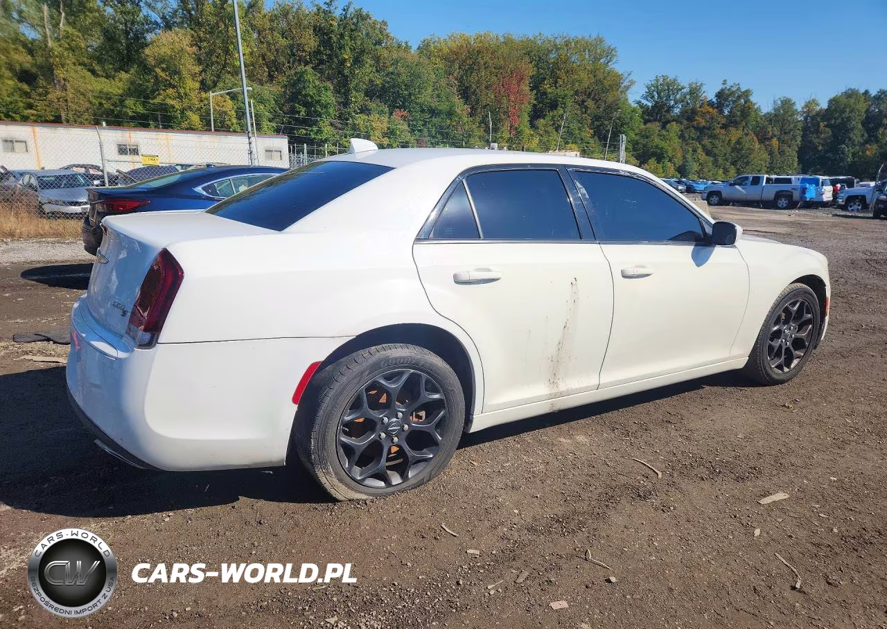 2020 Chrysler 300 S VIN:2C3CCAGG9LH158970 - 3