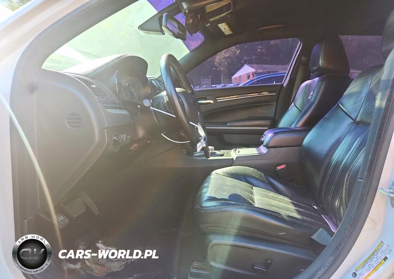 2020 Chrysler 300 S VIN:2C3CCAGG9LH158970 - 7