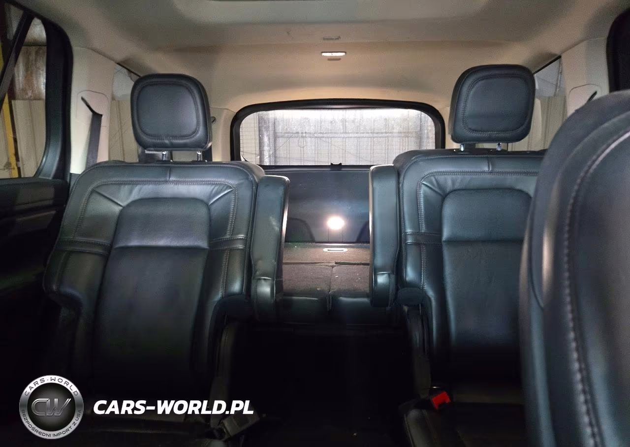 2022 Lincoln Aviator Reserve VIN:5LM5J7XC0NGL04769 - 10