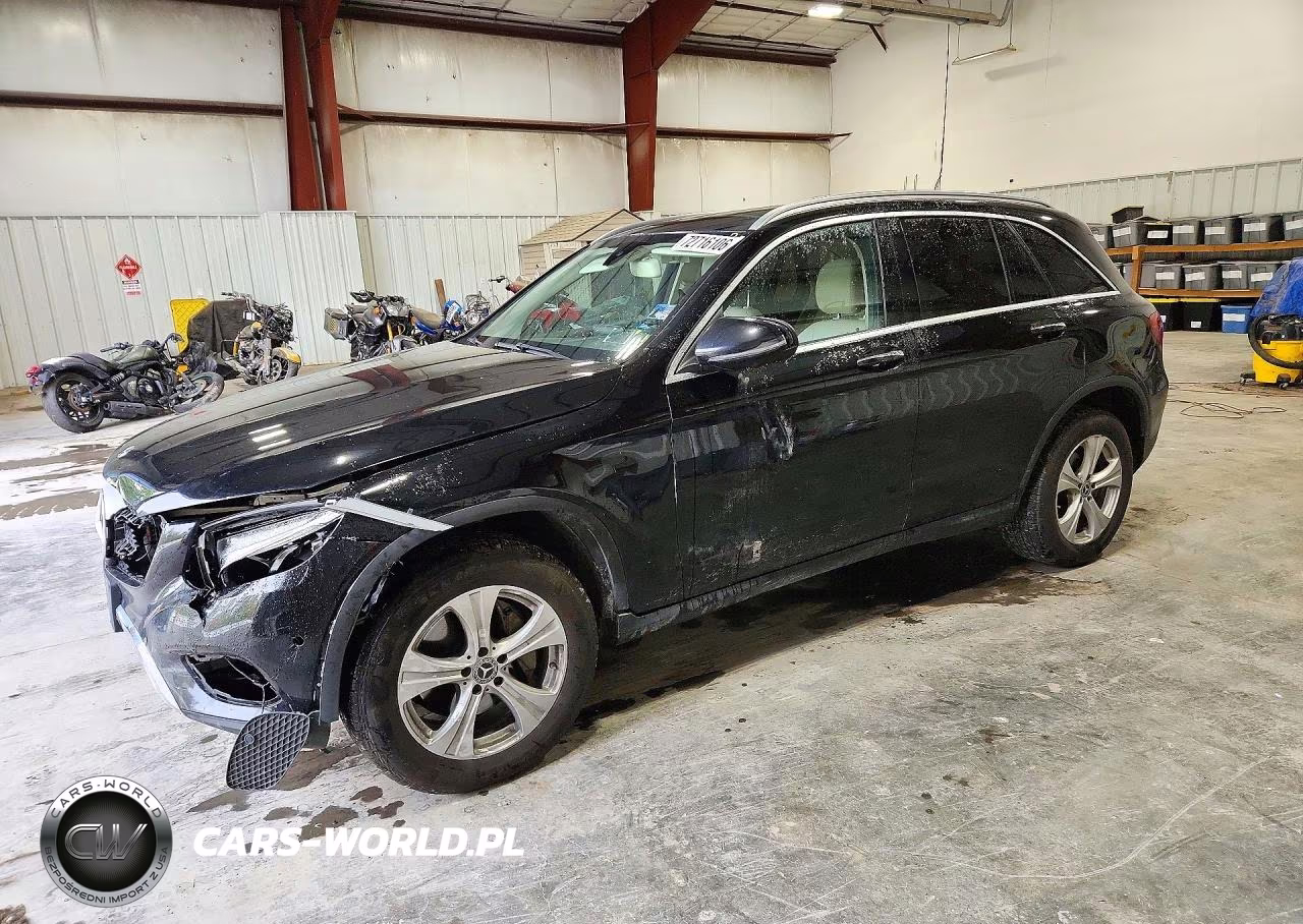 2018 Mercedes-Benz Glc 300 4Matic – zdjęcie 1 z 13