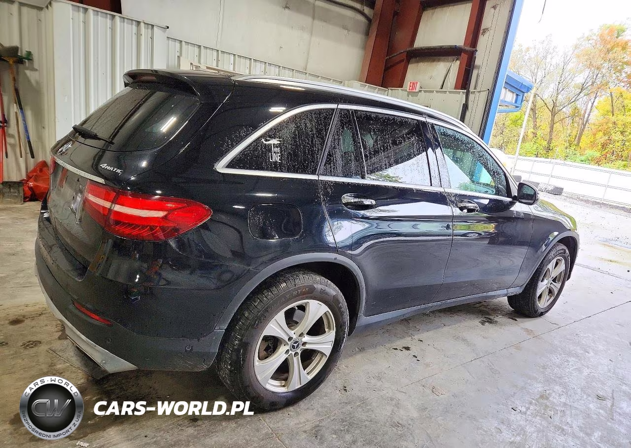2018 Mercedes-Benz Glc 300 4Matic VIN:WDC0G4KB2JV070616 - 3