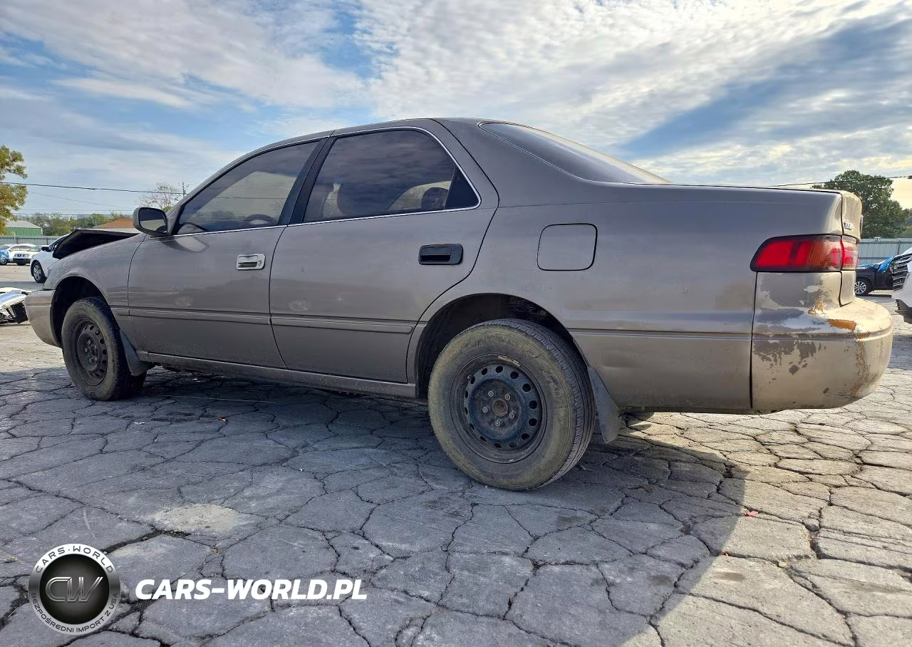 1999 Toyota Camry Ce VIN:4T1BG22K3XU565064 - 2