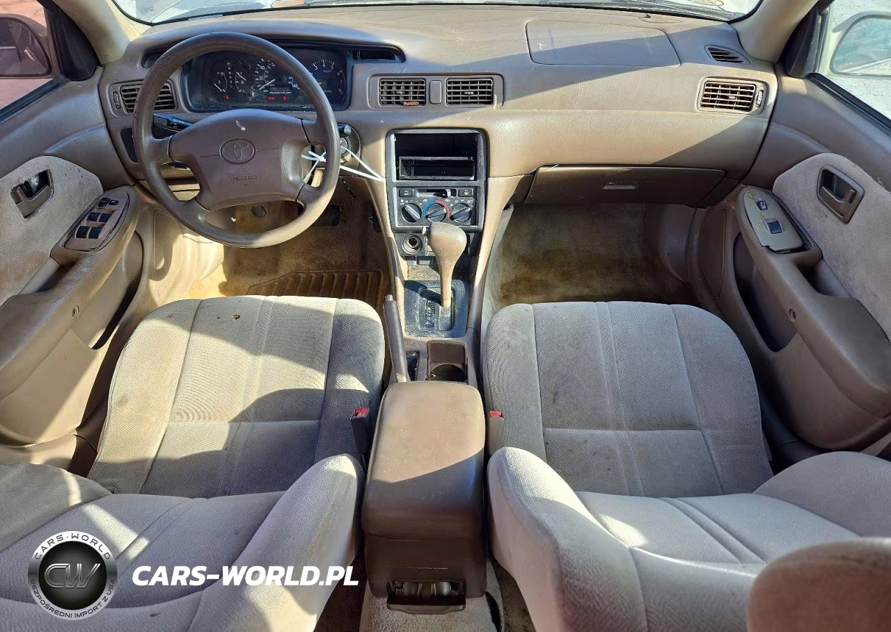 1999 Toyota Camry Ce VIN:4T1BG22K3XU565064 - 8
