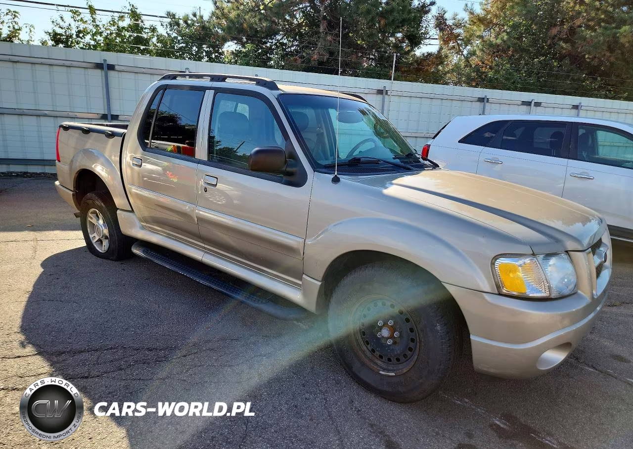 2004 Ford Explorer Sport Trac VIN:1FMZU67K24UA09640 - 4