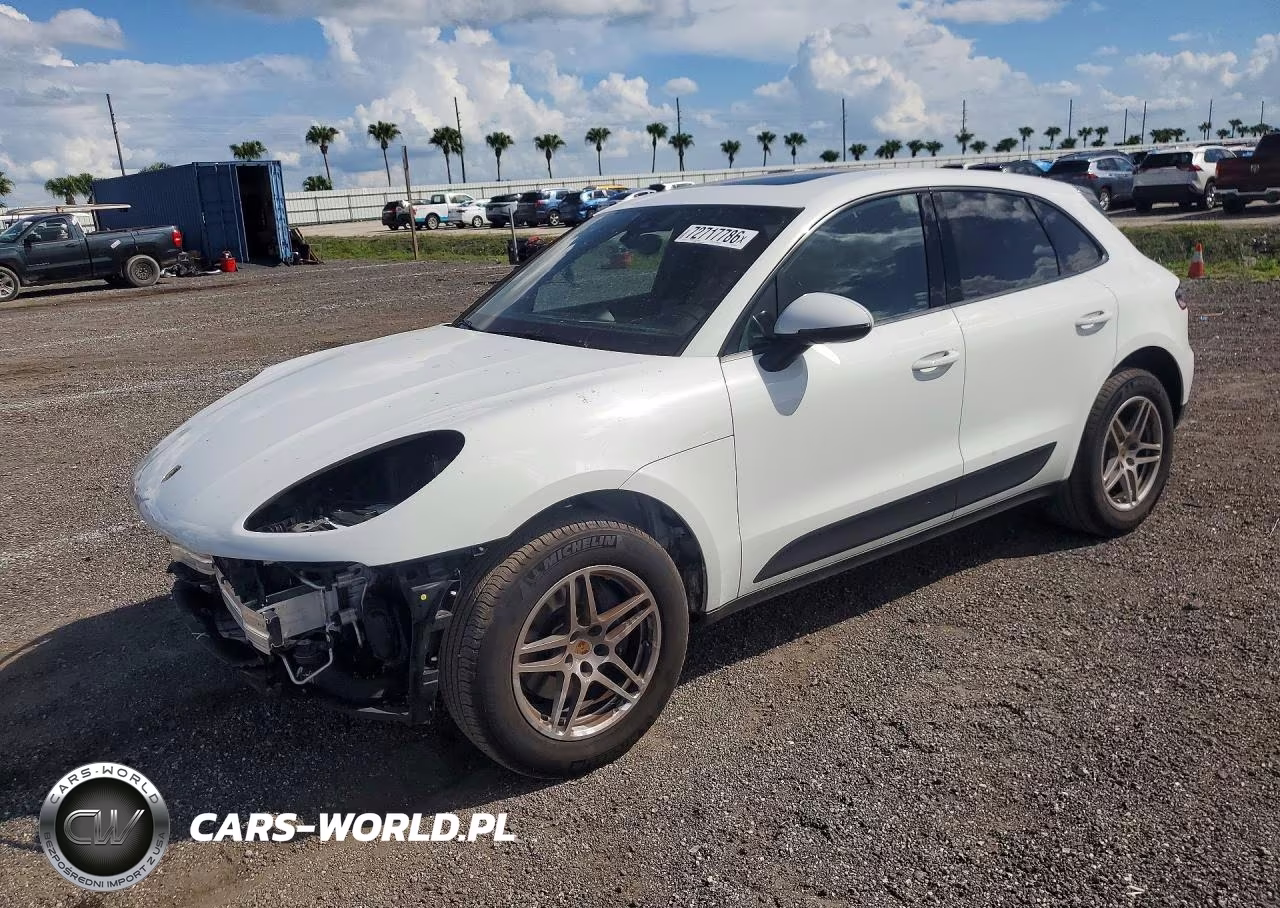 2018 Porsche Macan VIN:WP1AA2A51JLB14823 - 1