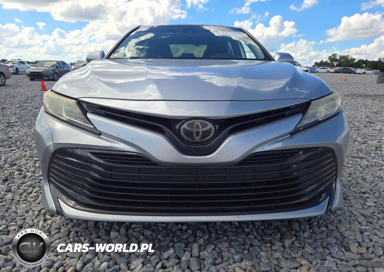 2020 Toyota Camry Le VIN:4T1C11AK7LU877593 - 5