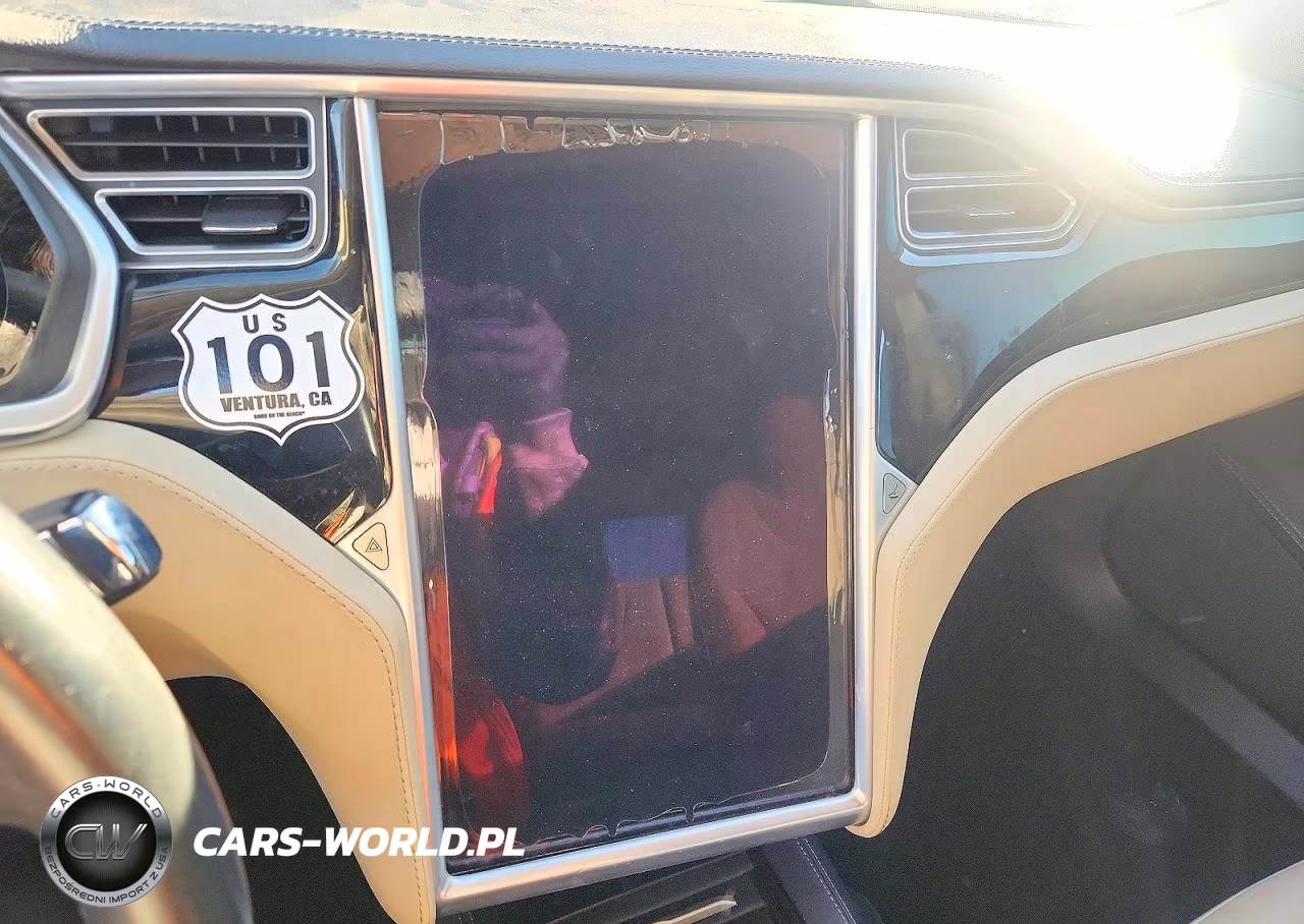 2014 Tesla Model S VIN:5YJSA1H10EFP32419 - 9