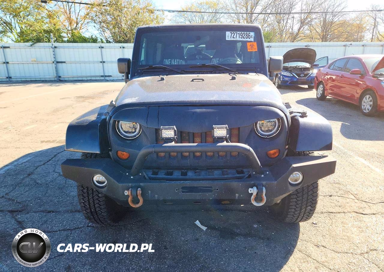 2009 Jeep Wrangler Unlimited Sahara VIN:1J4GA59169L721157 - 5