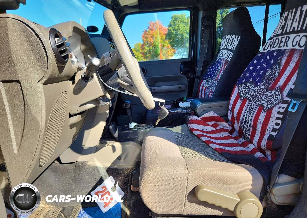 2009 Jeep Wrangler Unlimited Sahara VIN:1J4GA59169L721157 - 7