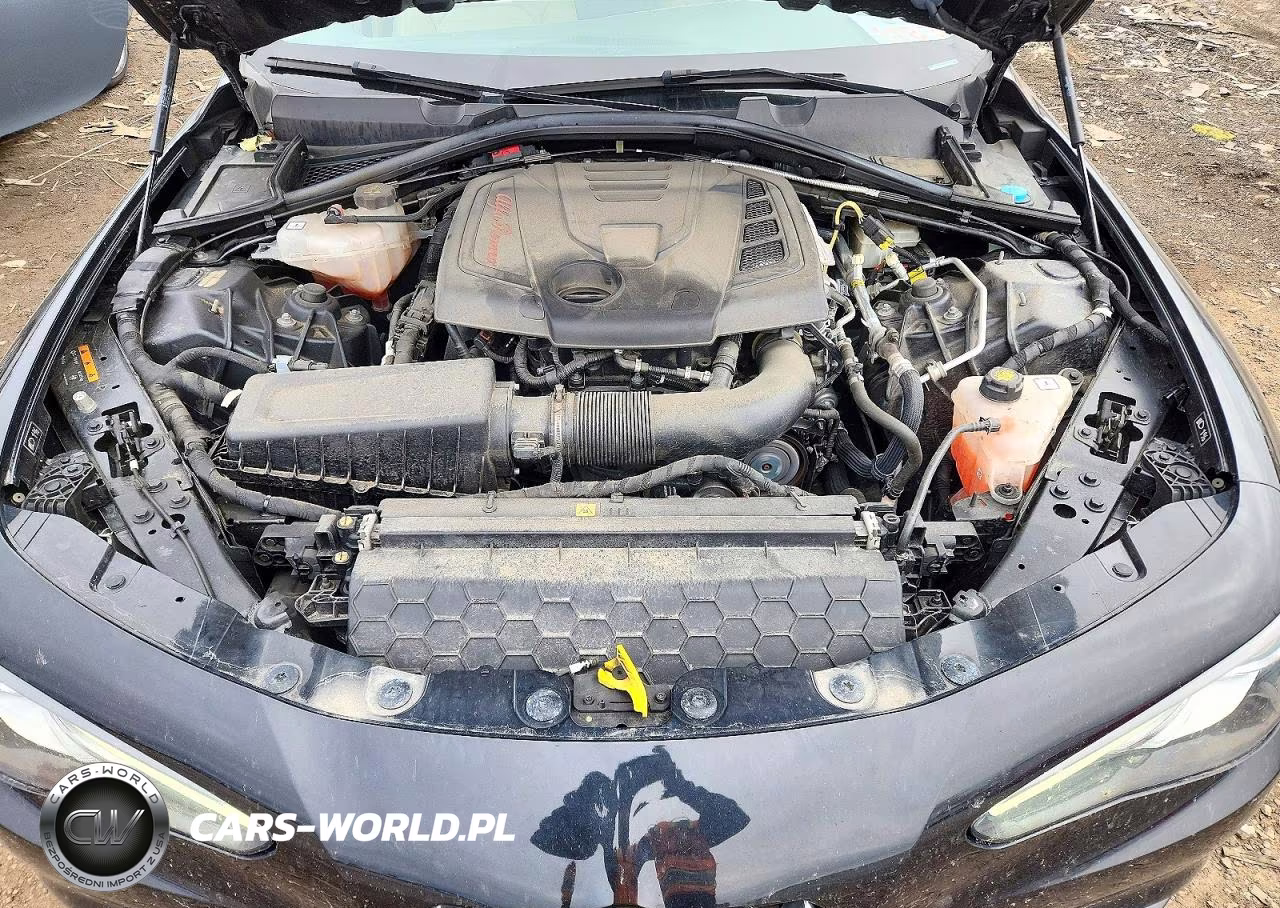 2020 Alfa Romeo Giulia Ti VIN:ZARFANBN4L7629825 - 11