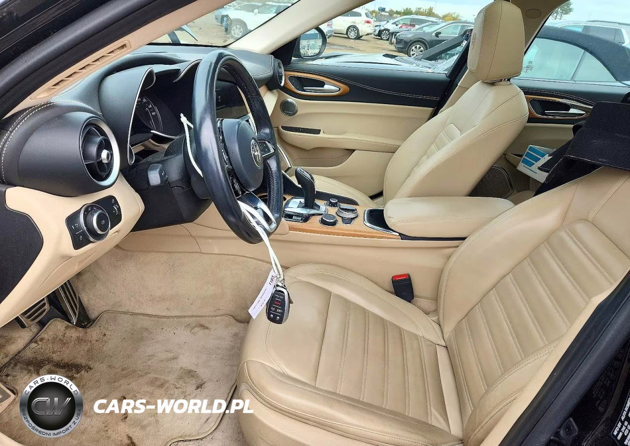 2020 Alfa Romeo Giulia Ti VIN:ZARFANBN4L7629825 - 7