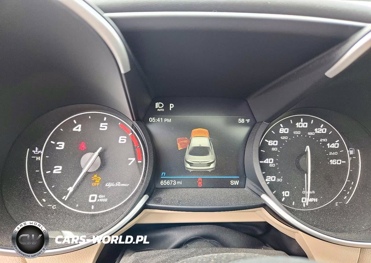 2020 Alfa Romeo Giulia Ti VIN:ZARFANBN4L7629825 - 9
