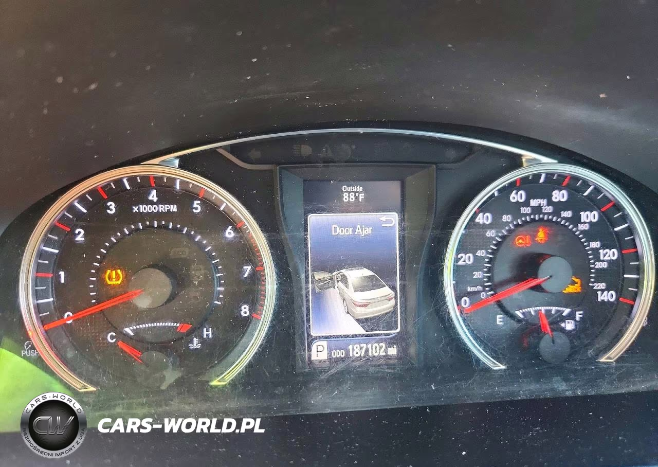 2015 Toyota Camry Se VIN:4T1BF1FK0FU016489 - 9