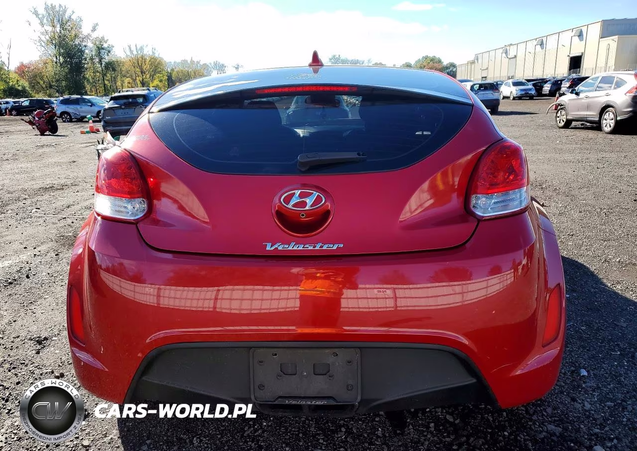 2016 Hyundai Veloster Base VIN:KMHTC6AD5GU276813 - 6