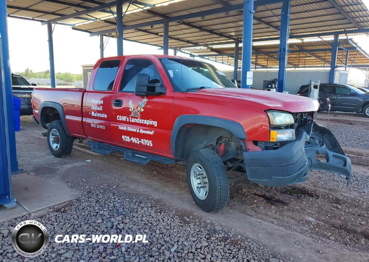 2005 Chevrolet Silverado K2500 Heavy Duty VIN:1GCHK29U05E279118 - 4