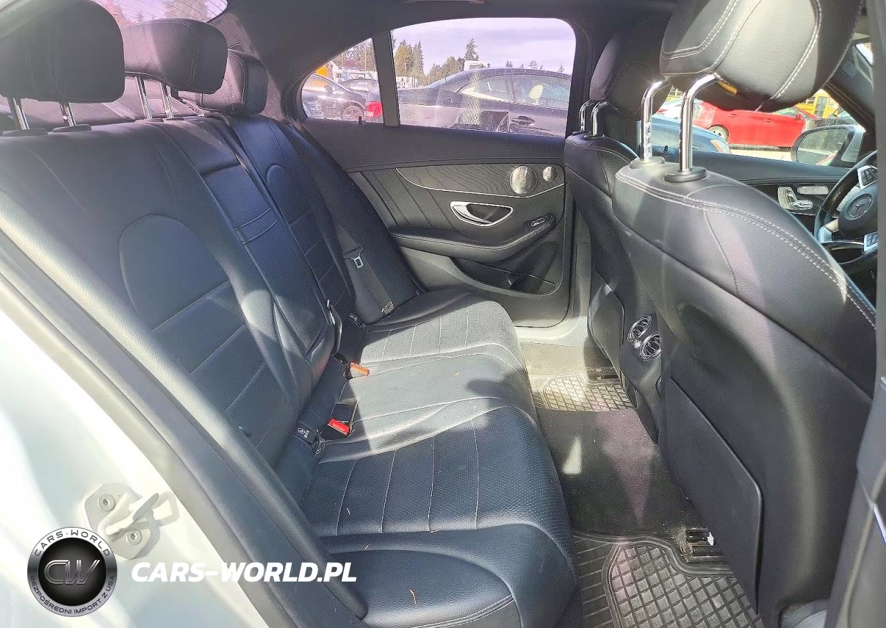 2016 Mercedes-Benz C 300 VIN:55SWF4JB7GU127709 - 10