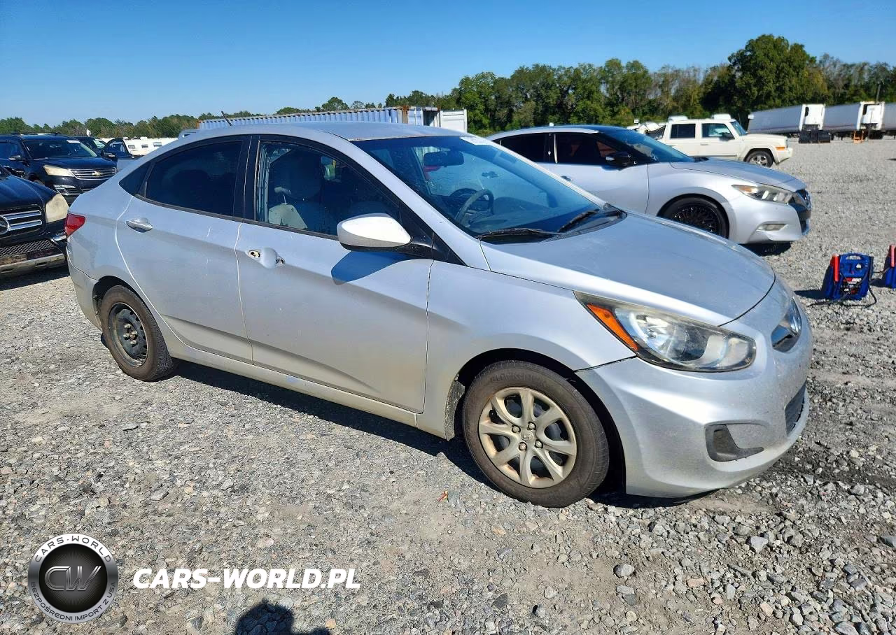 2014 Hyundai Accent Gls VIN:KMHCT4AE2EU651051 - 4
