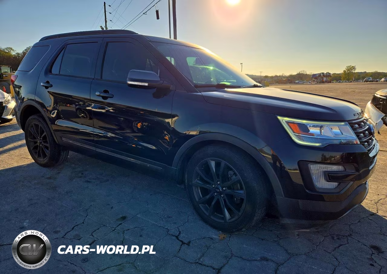 2017 Ford Explorer Xlt VIN:1FM5K7D81HGC30878 - 4