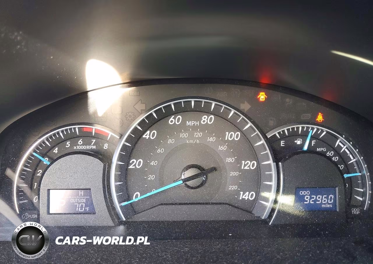 2014 Toyota Camry Xle VIN:4T4BF1FK3ER389496 - 9