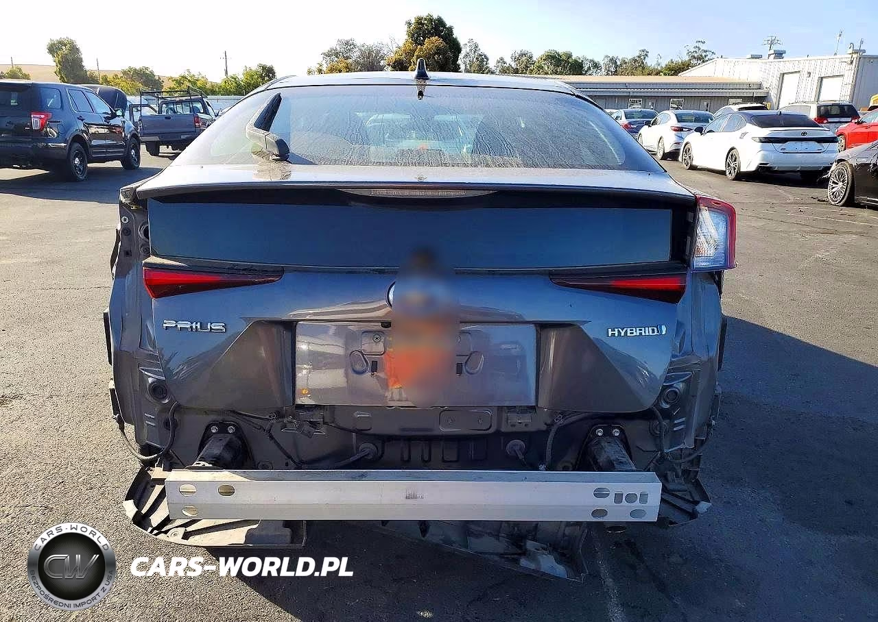 2021 Toyota Prius Le VIN:JTDKAMFU0M3145762 - 6