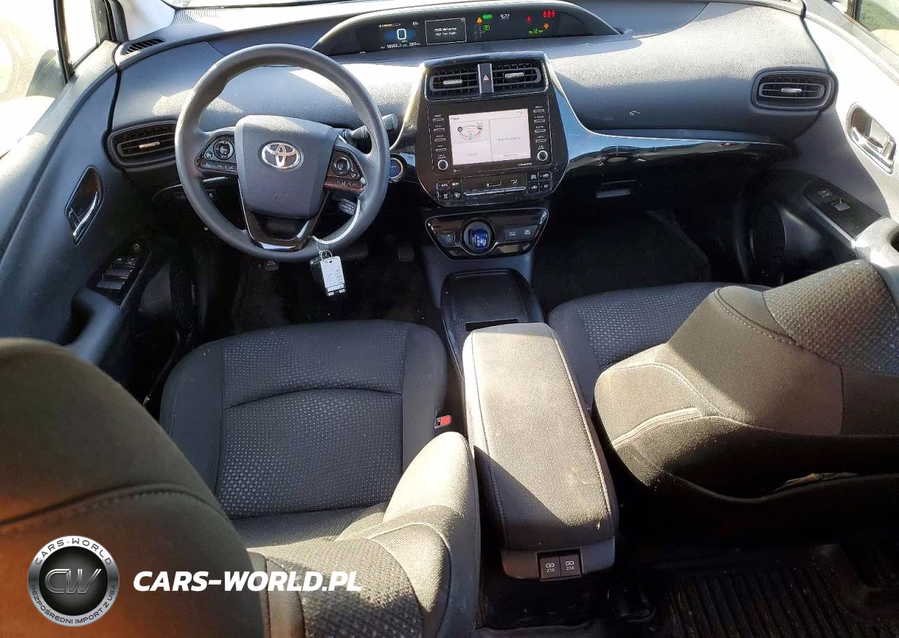 2021 Toyota Prius Le VIN:JTDKAMFU0M3145762 - 8