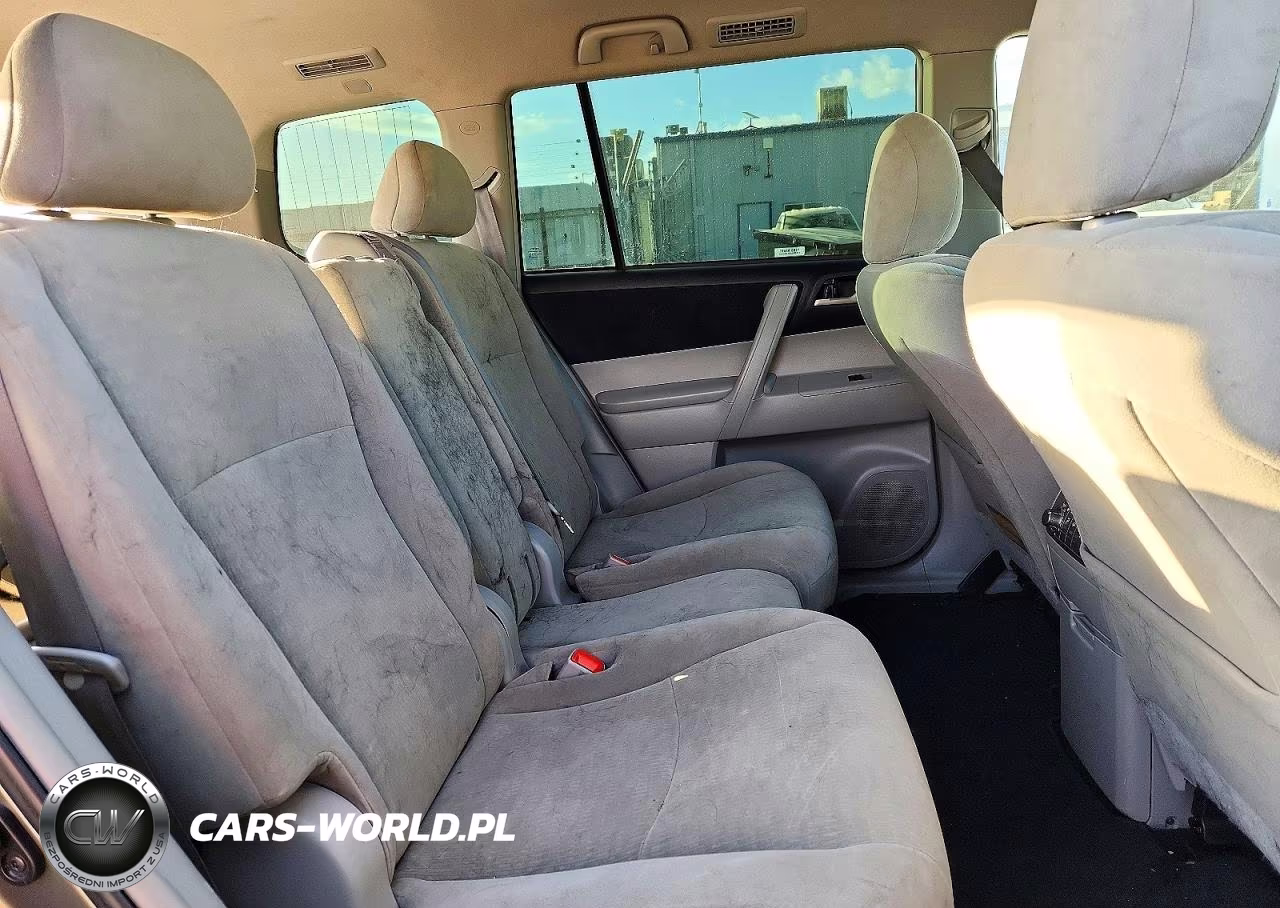 2013 Toyota Highlander Plus VIN:5TDBK3EH8DS210478 - 10