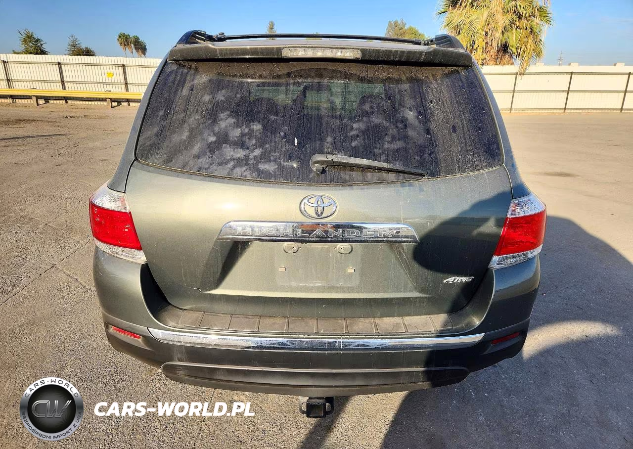 2013 Toyota Highlander Plus VIN:5TDBK3EH8DS210478 - 6