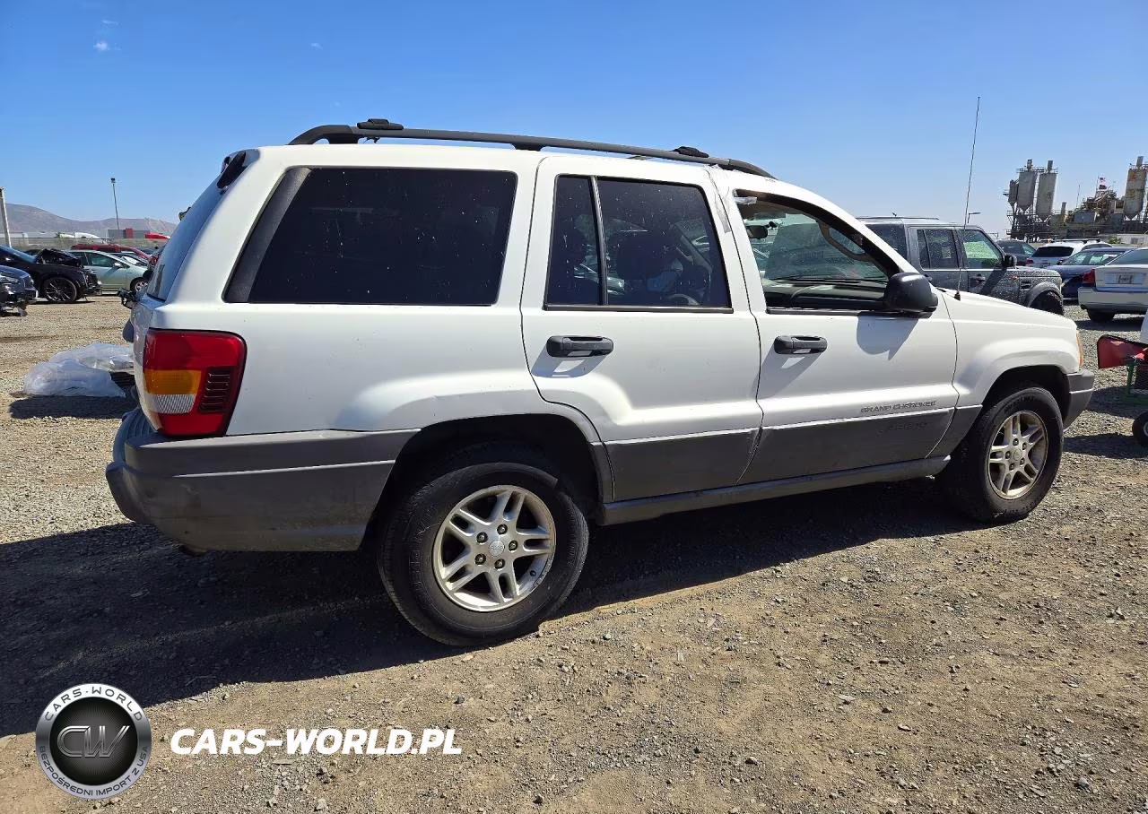 2003 Jeep Grand Cherokee Laredo VIN:1J4GX48S53C550928 - 3