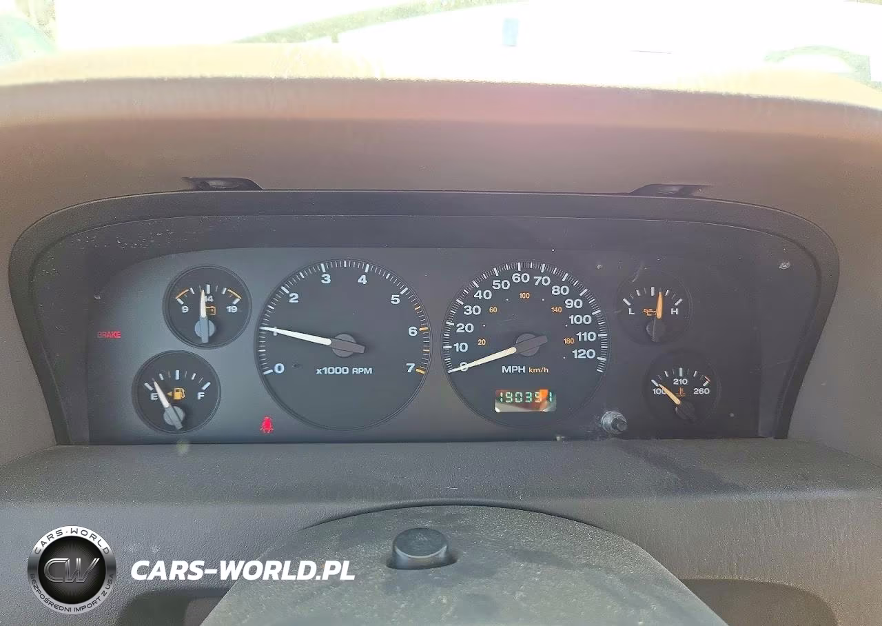 2003 Jeep Grand Cherokee Laredo VIN:1J4GX48S53C550928 - 9