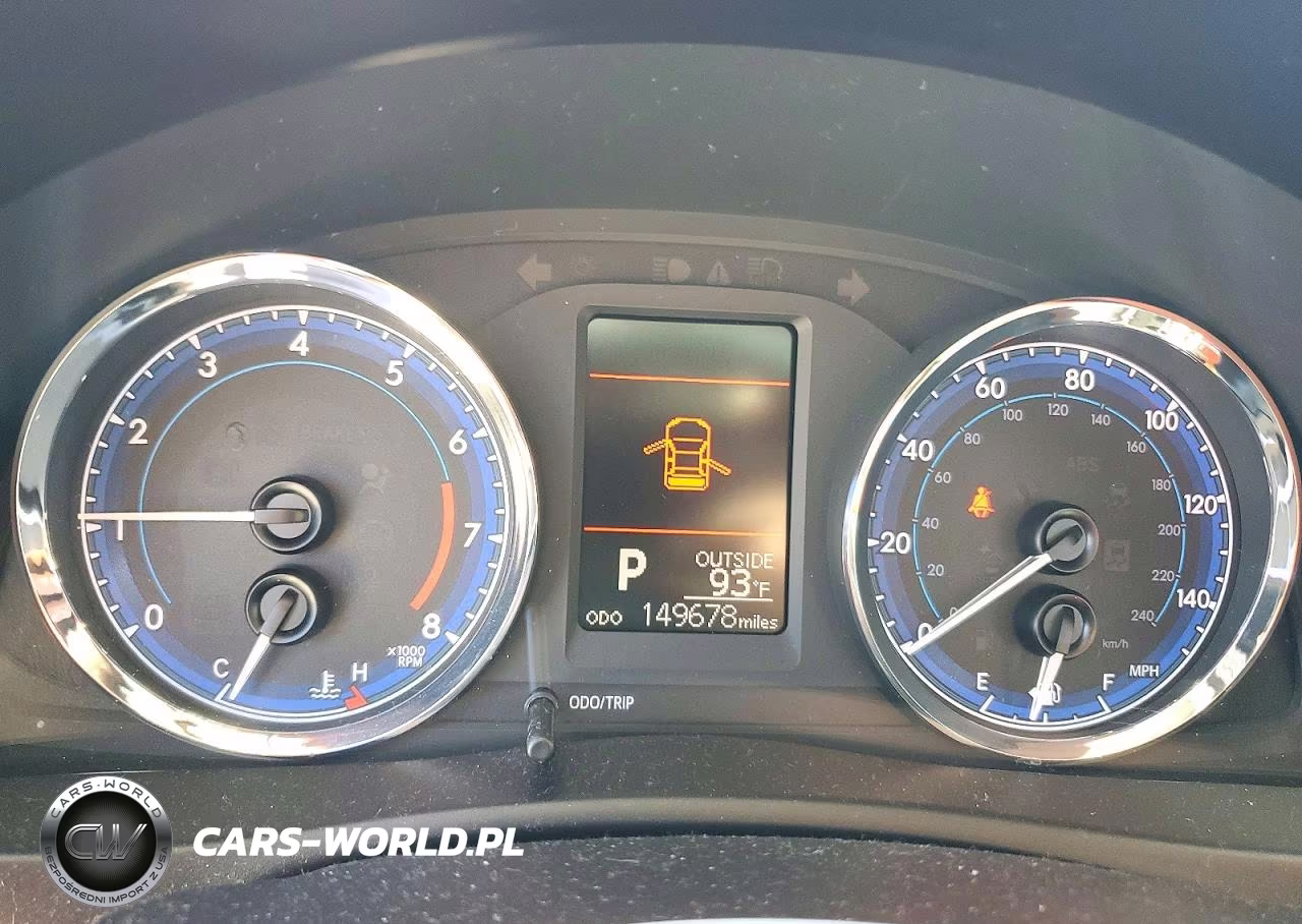 2018 Toyota Corolla Le VIN:5YFBURHE3JP738609 - 9