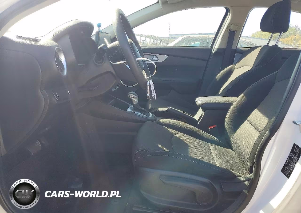 2023 Kia Forte Lxs VIN:3KPF24AD2PE630293 - 7