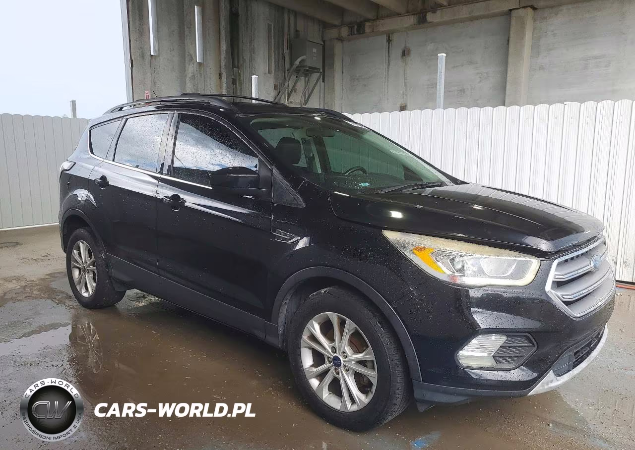 2017 Ford Escape Se VIN:1FMCU0GD2HUD91078 - 4