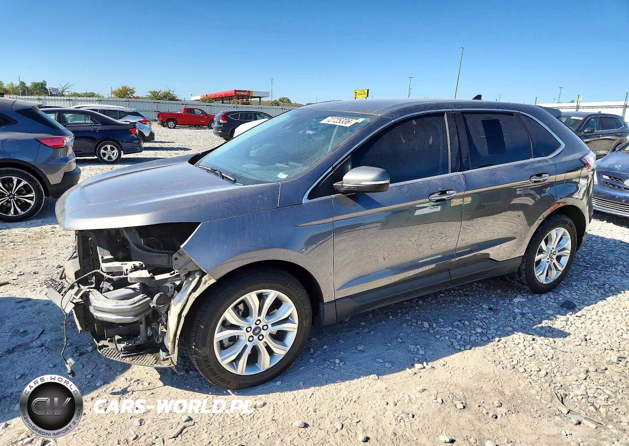 2022 Ford Edge Titanium