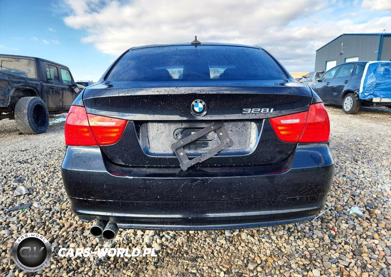 2011 BMW 328 Xi VIN:WBAPK7C58BA975185 - 6
