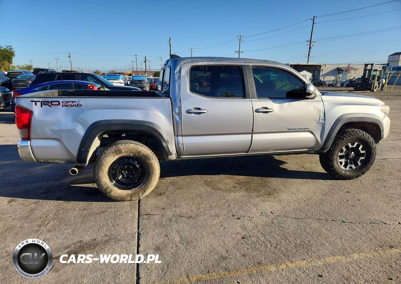 2016 Toyota Tacoma Trd Off Road VIN:3TMAZ5CN1GM004550 - 3