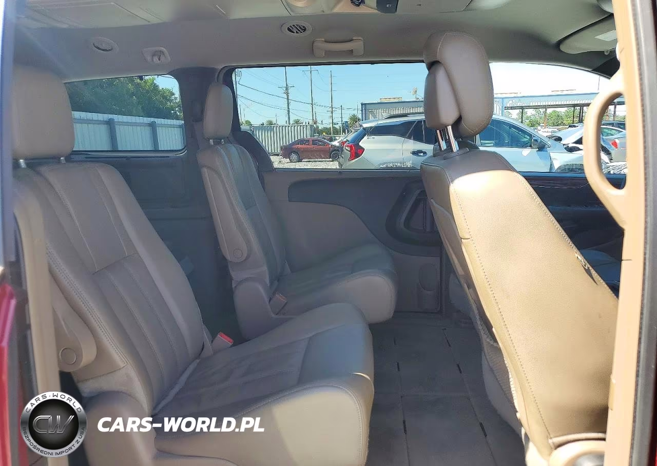 2014 Chrysler Town & Country Touring VIN:2C4RC1BG2ER412870 - 11