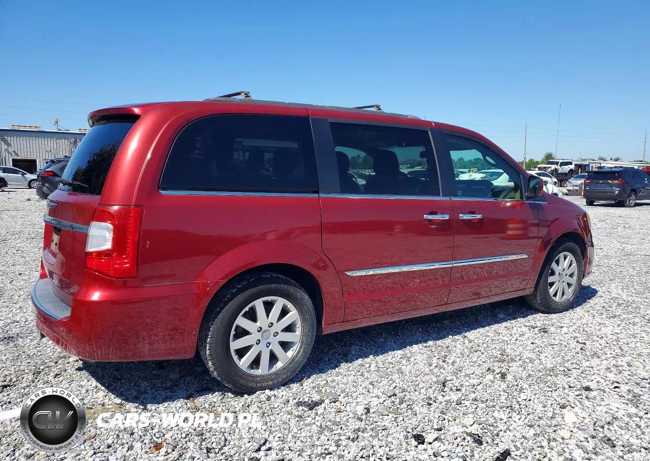 2014 Chrysler Town & Country Touring VIN:2C4RC1BG2ER412870 - 3
