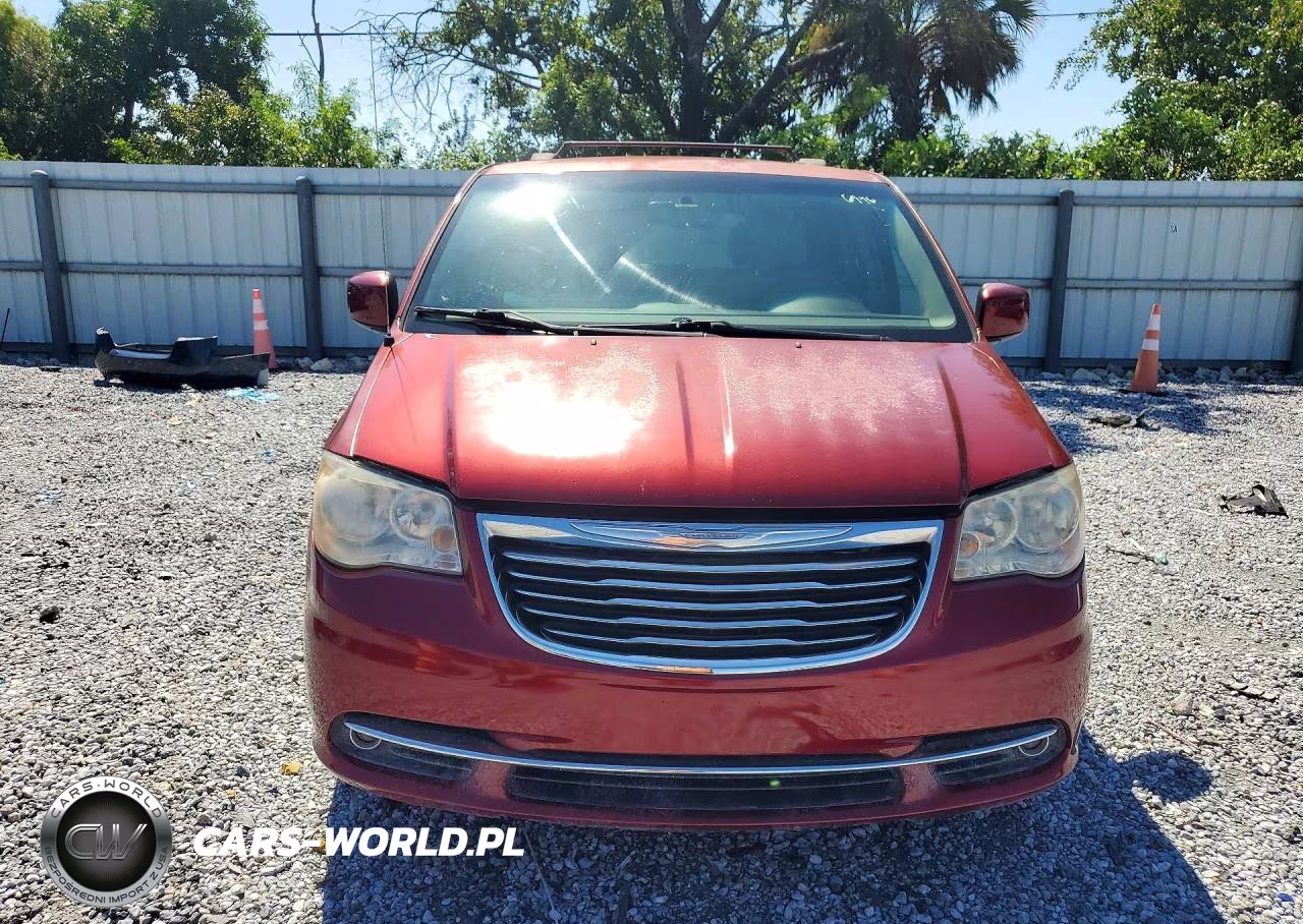 2014 Chrysler Town & Country Touring VIN:2C4RC1BG2ER412870 - 5