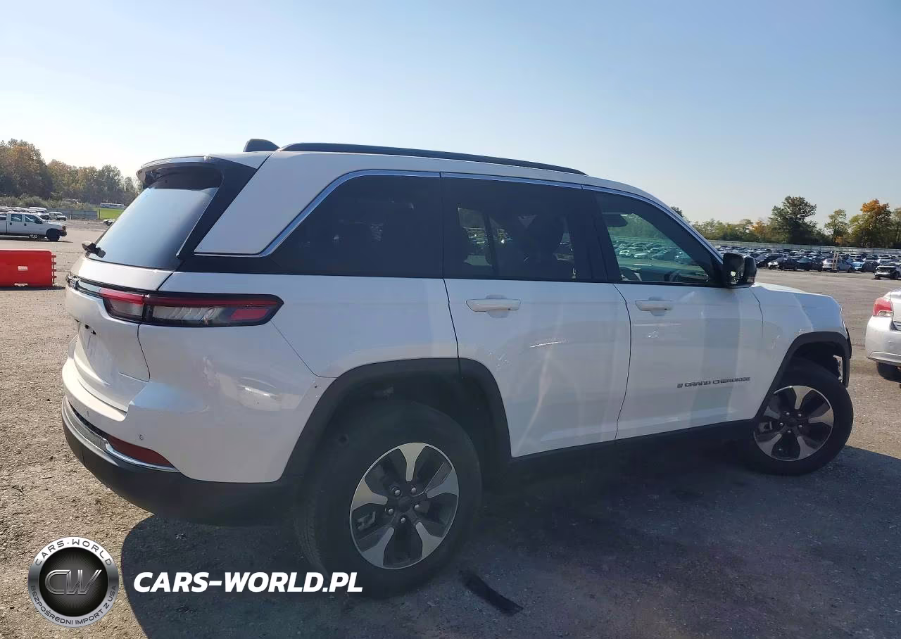 2024 Jeep Grand Cherokee Limited 4Xe VIN:1C4RJYB65RC203224 - 3