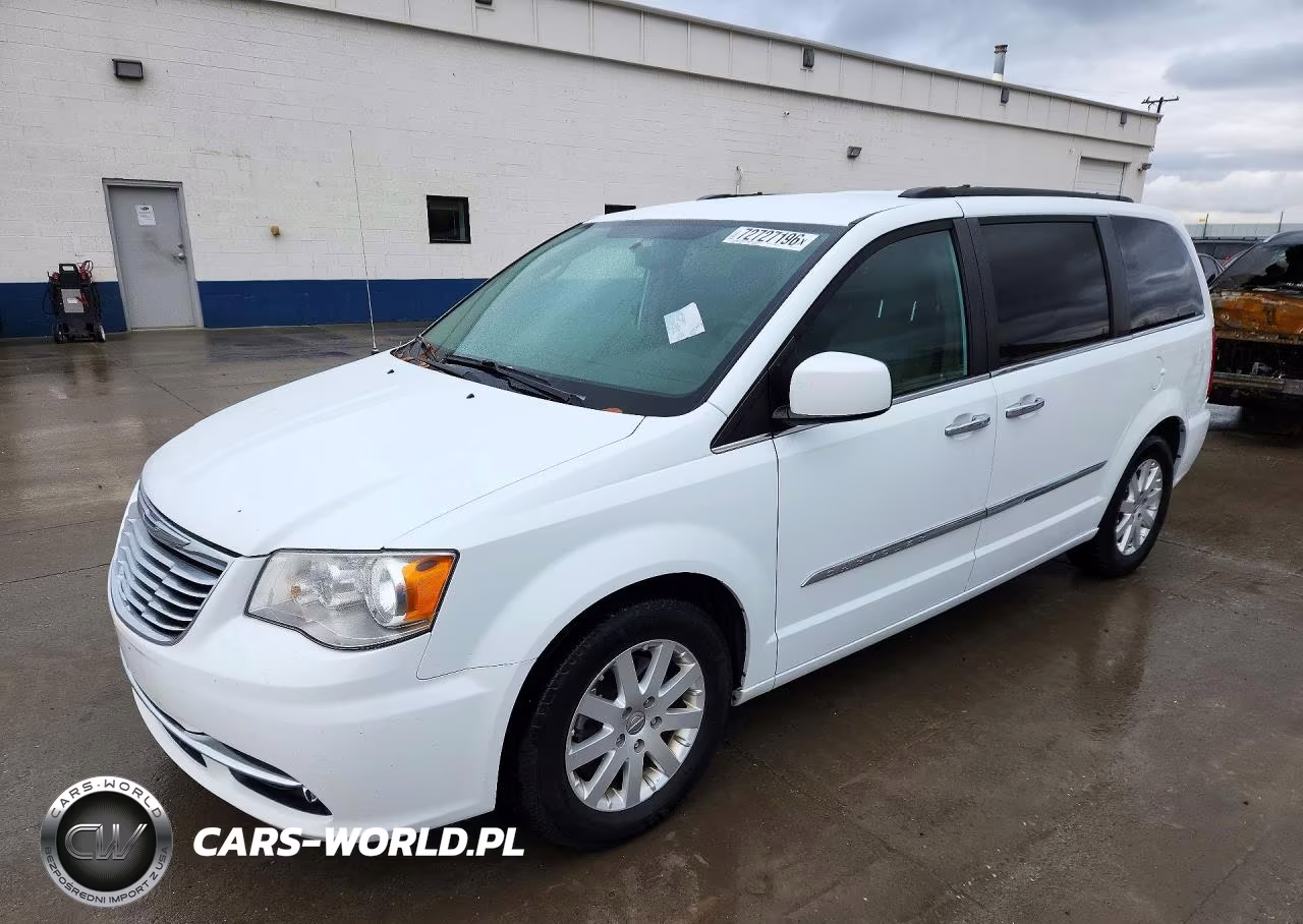 2015 Chrysler Town & Country Touring VIN:2C4RC1BG2FR743742 - 1