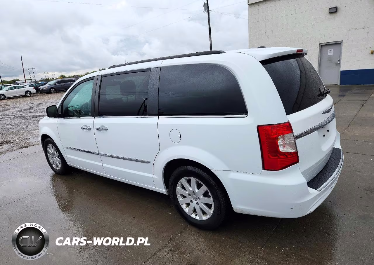 2015 Chrysler Town & Country Touring VIN:2C4RC1BG2FR743742 - 2