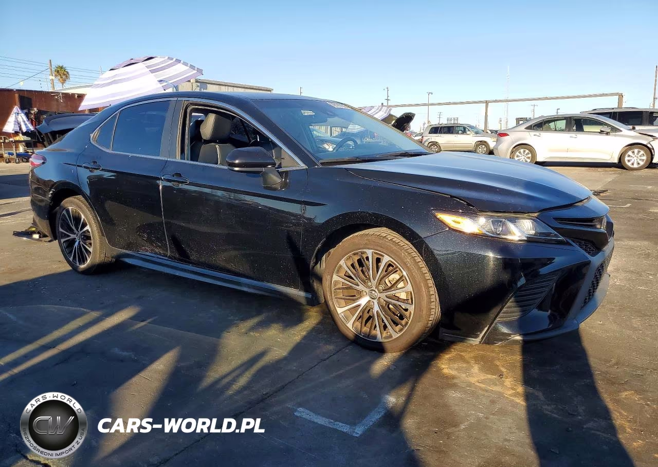 2019 Toyota Camry Se VIN:4T1B11HK0KU203267 - 4