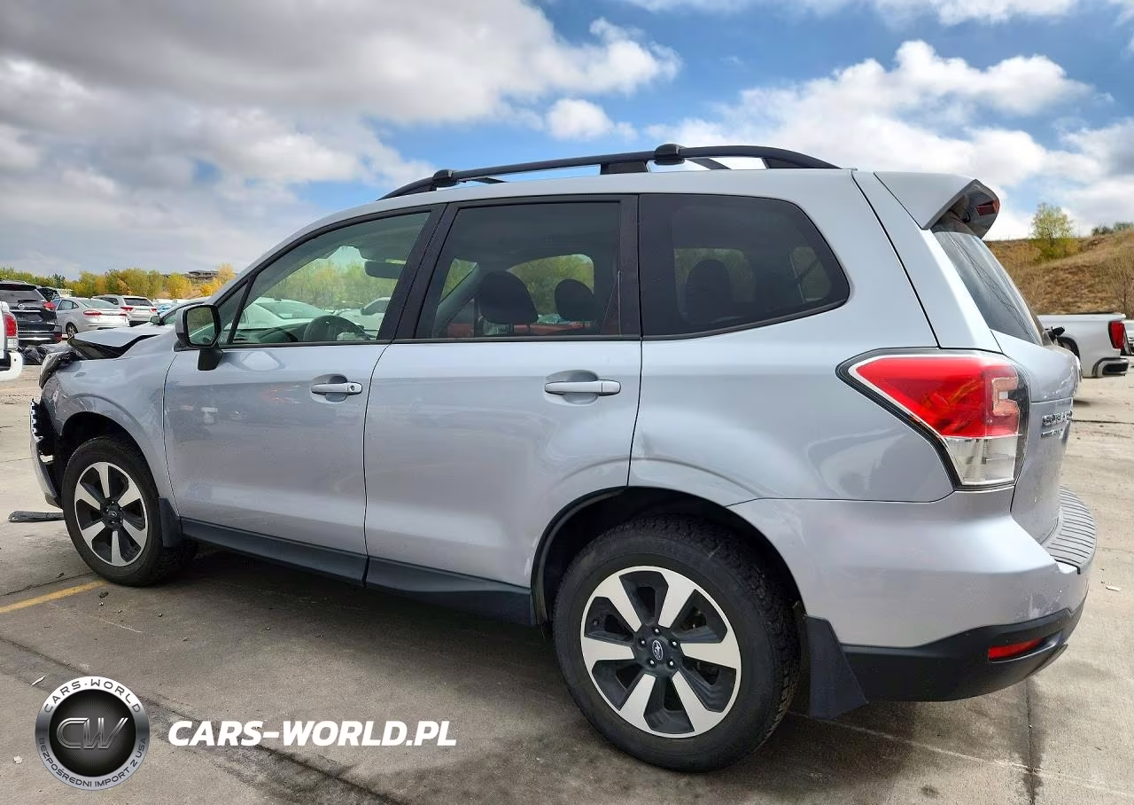 2018 Subaru Forester 2.5I Premium VIN:JF2SJAGCXJH486526 - 2