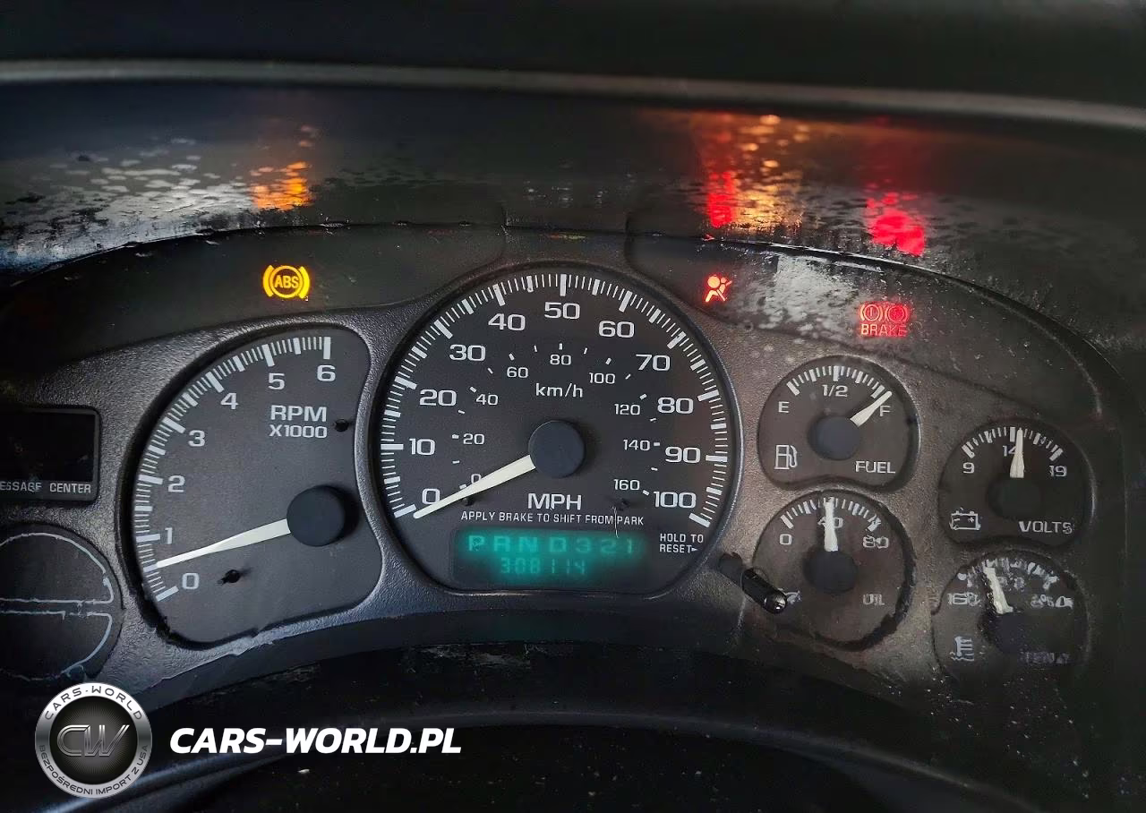 2001 Chevrolet Silverado C1500 VIN:2GCEC19T011402090 - 9