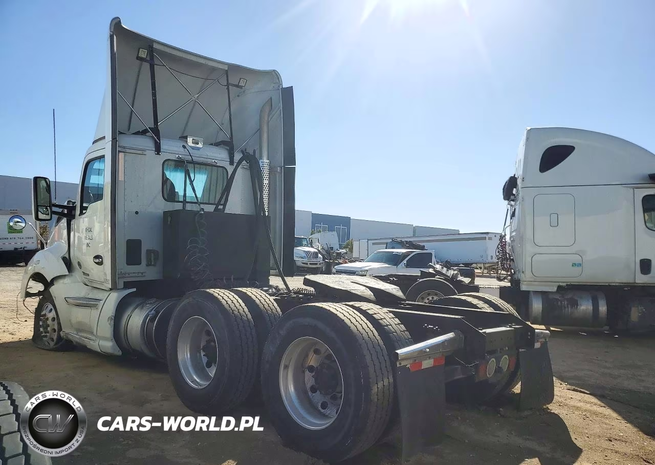 2018 Kenworth T680 Semi Truck VIN:1XKYD49X4JJ190884 - 2