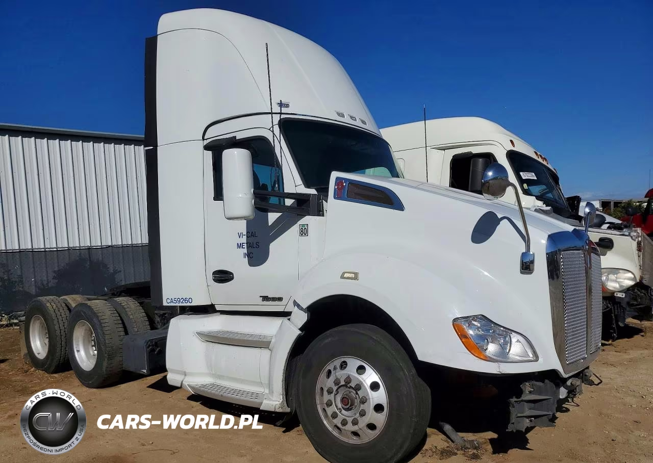 2018 Kenworth T680 Semi Truck VIN:1XKYD49X4JJ190884 - 4